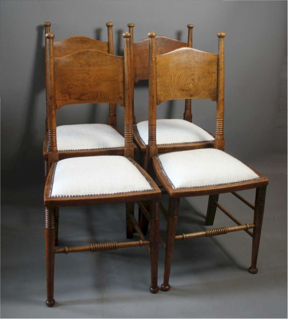 William Birch set of 4 arts and crafts dining chairs in oak Seating