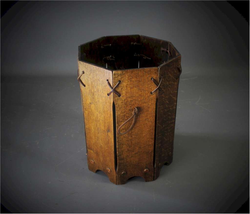 AMERICAN ARTS AND CRAFTS MISSION WASTE PAPER BASKET IN QUARTER SAWN OAK