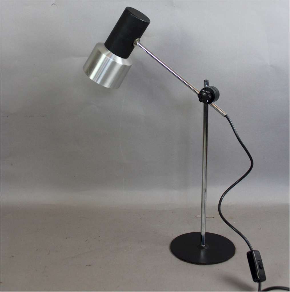 1960's stylish adjustable desk lamp