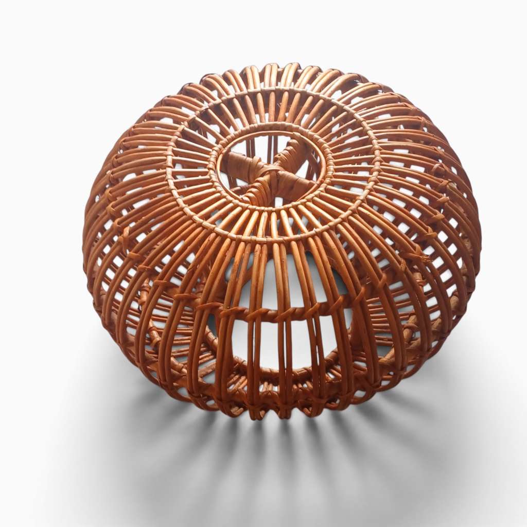 Lobster stool in wicker by Franco Albini