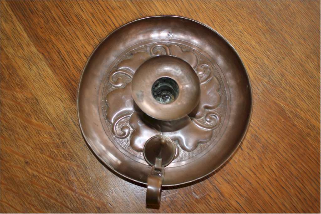 KSIA Arts and crafts copper chamber stick
