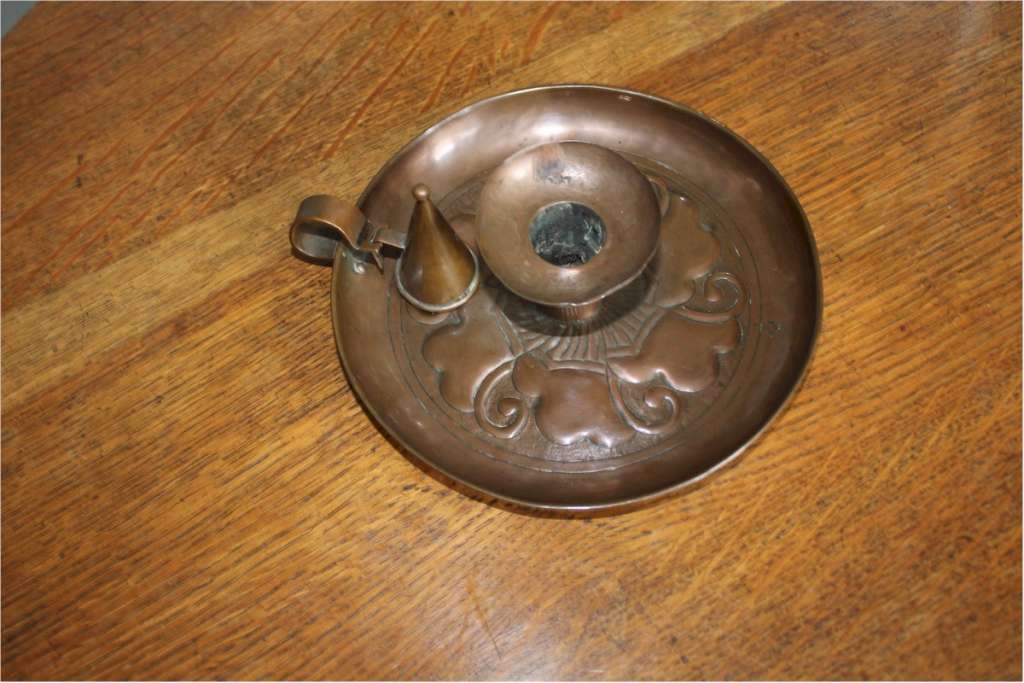 KSIA Arts and crafts copper chamber stick