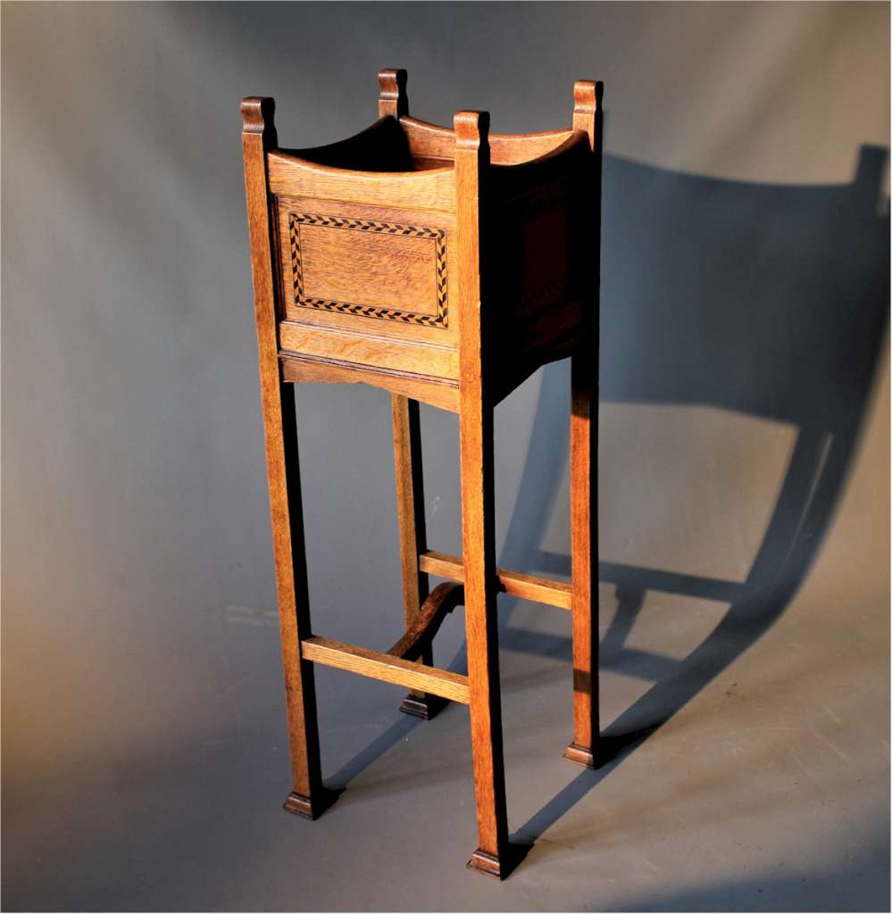 Arts and Crafts Shapland planter in oak