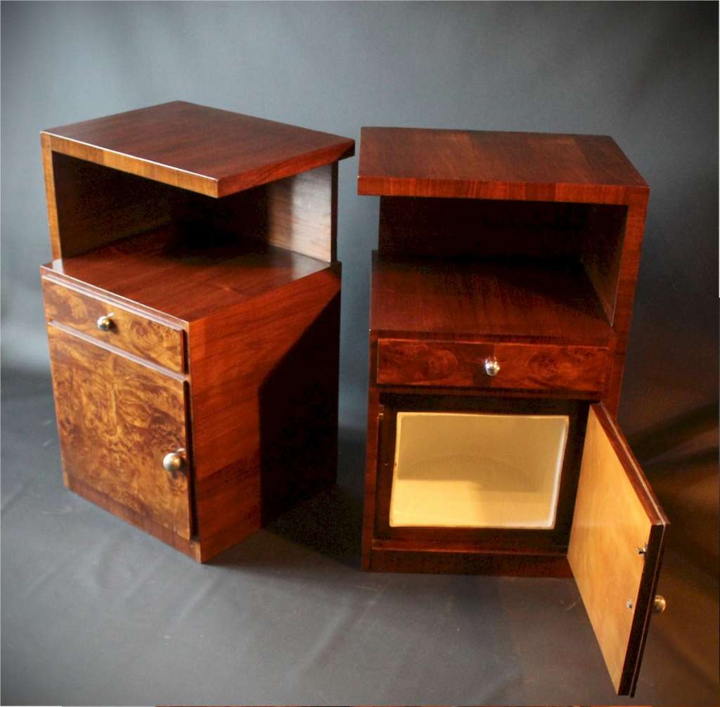 Walnut Art Deco pair of Bedside Cabinets