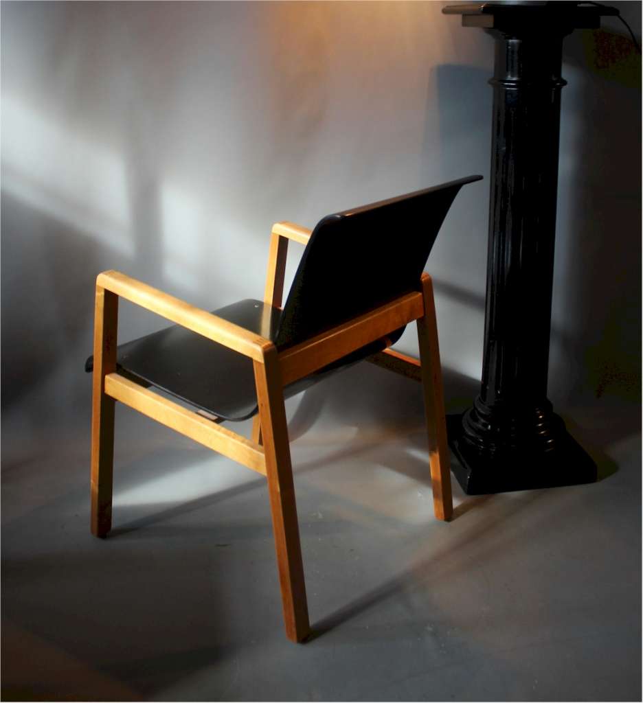 Alvar Aalto Hallway Chair Model No.403 by Finmar