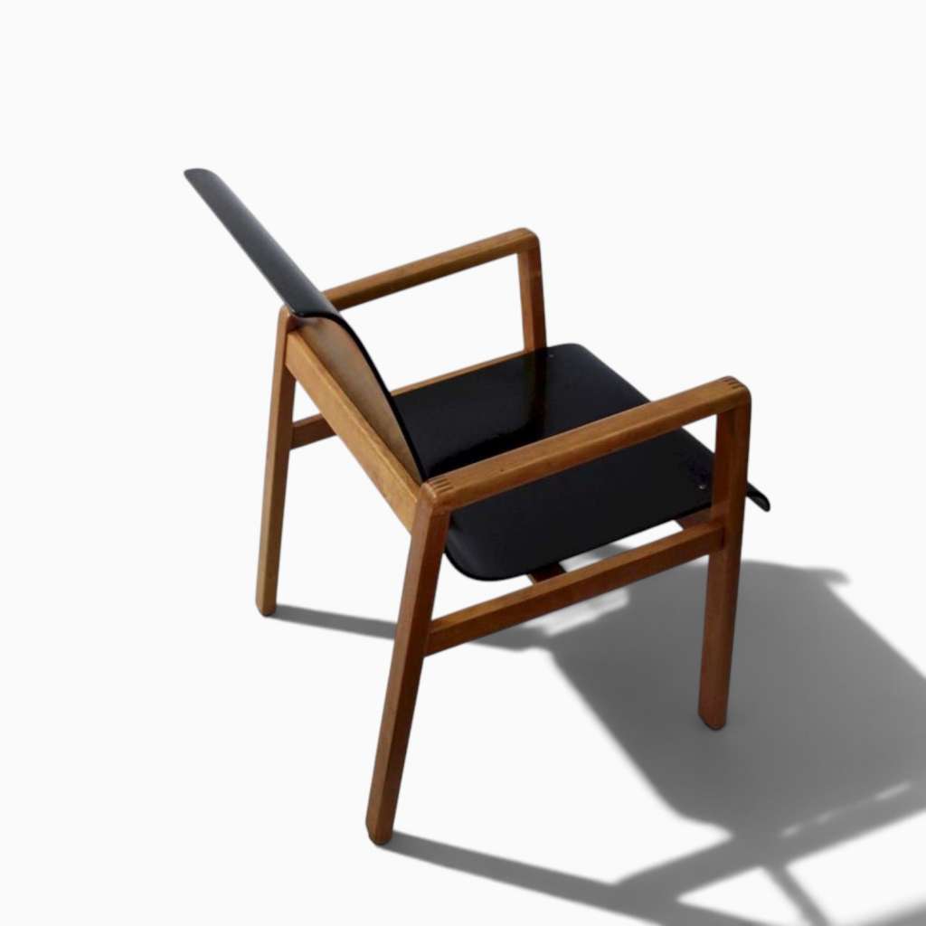 alvar Aalto Finmar 403 hallway chair