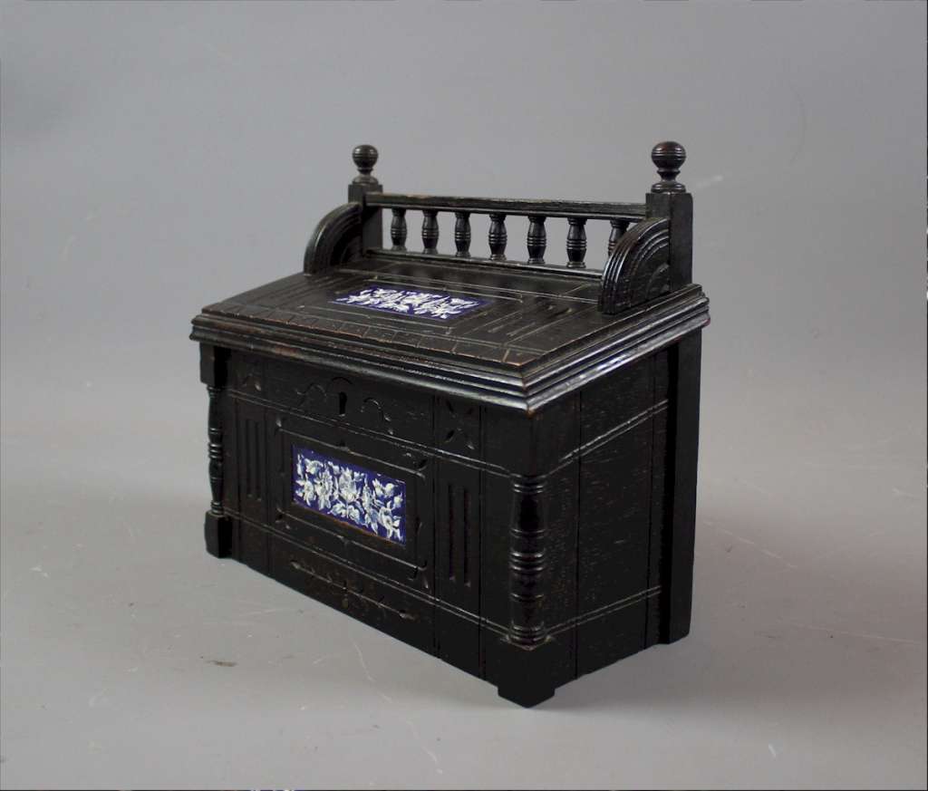 Aesthetic Movement stationery box