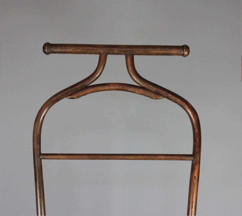 Bentwood valet Thonet