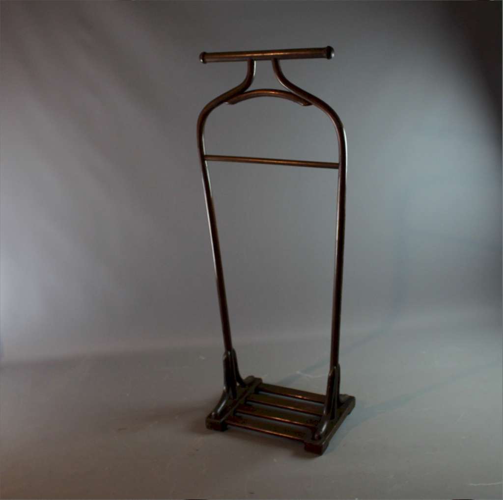 Bentwood valet Thonet