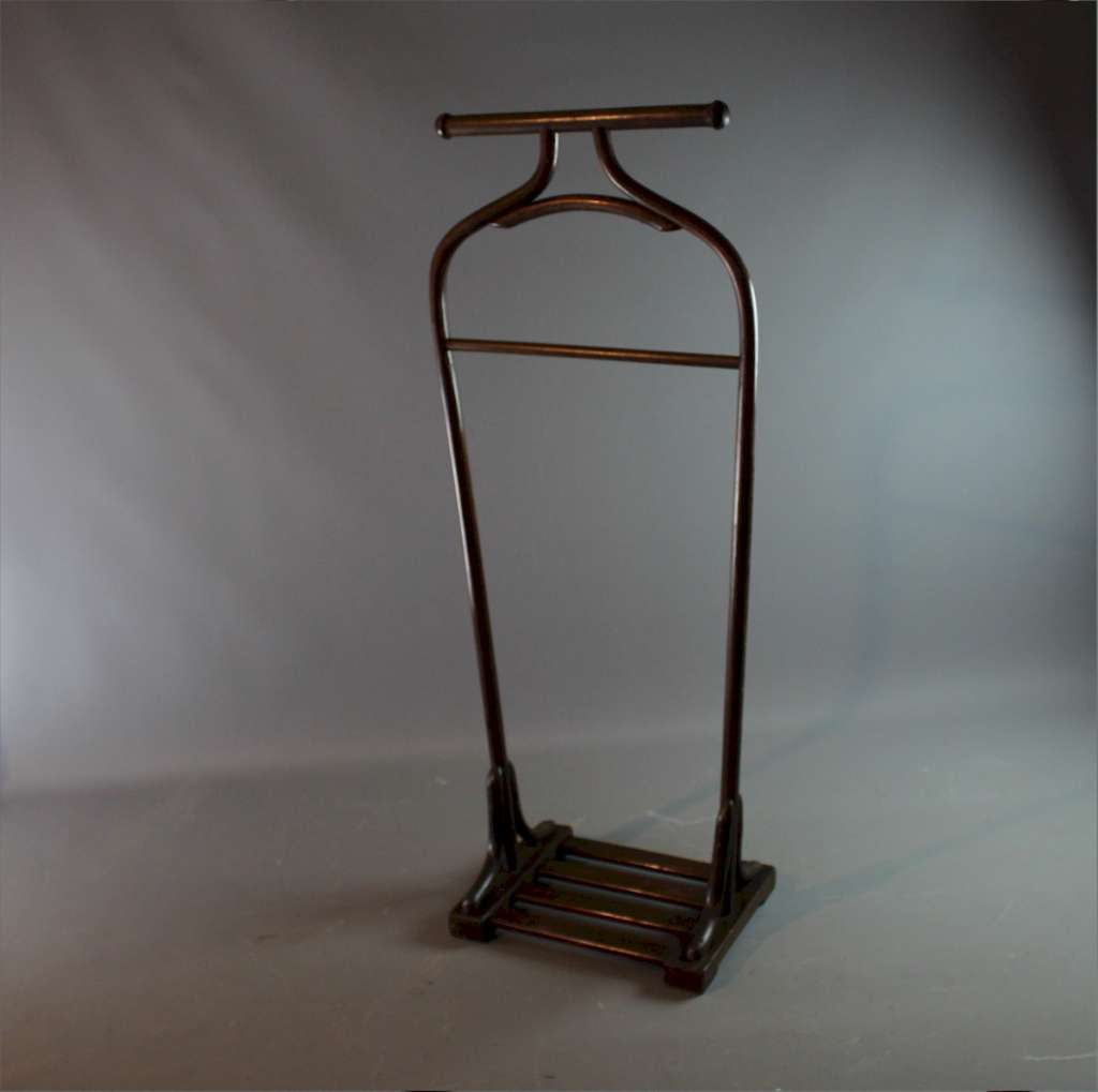 Bentwood valet Thonet