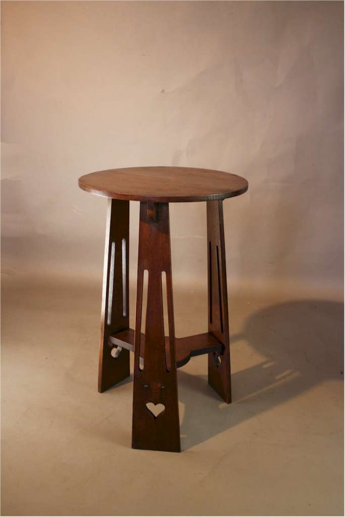 Classic arts an crafts three legged oak lamp table