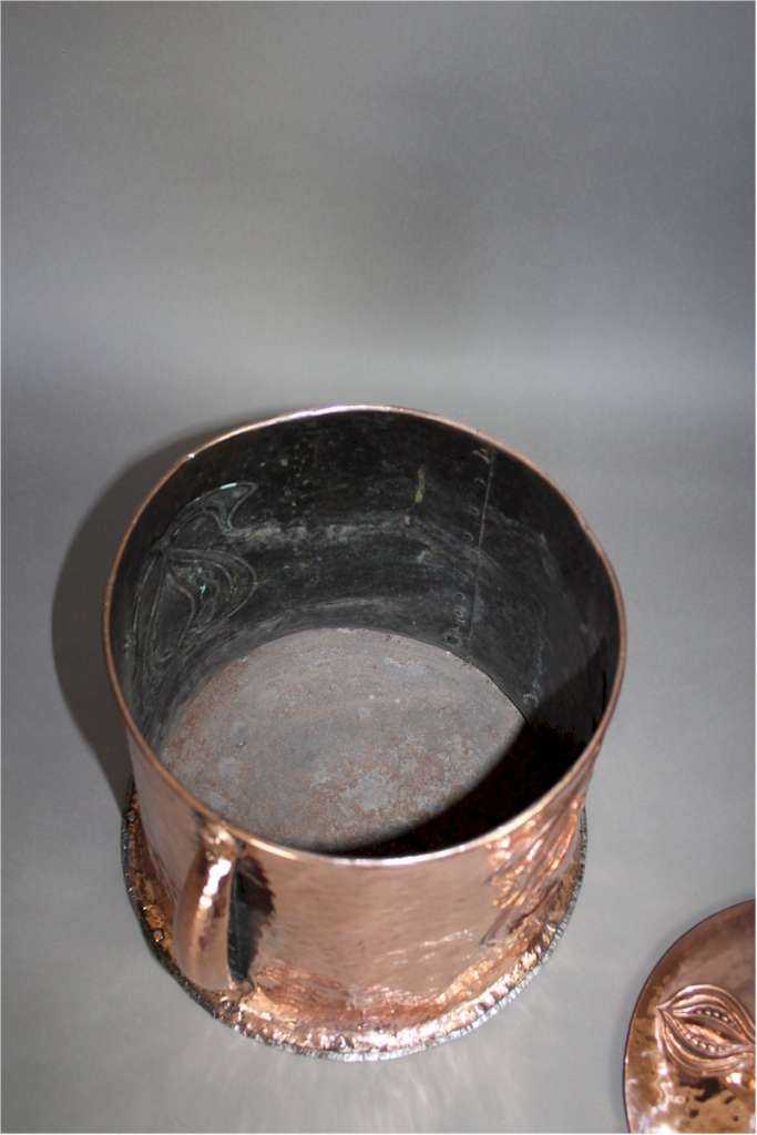 Arts and Crafts copper coal bin with lid METALWARE Art Furniture