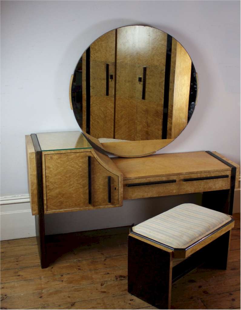 Art Deco Hille dressing table