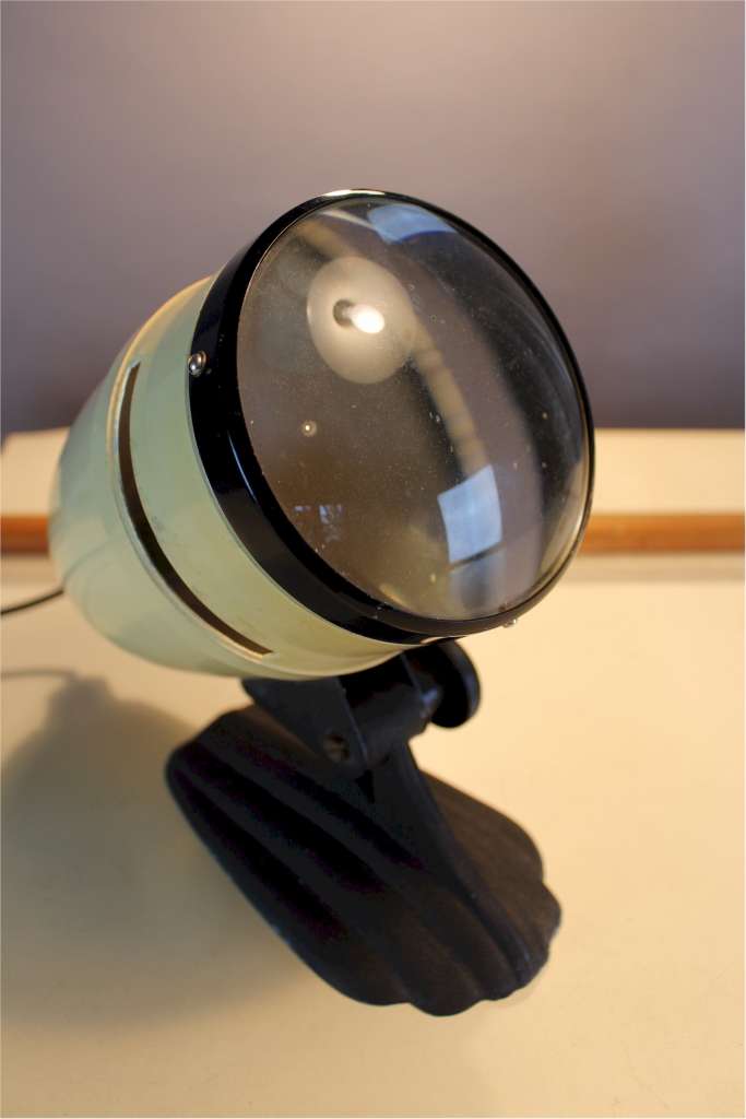 Vintage slide projector made by Gnome .Interesting lamp. c1950's