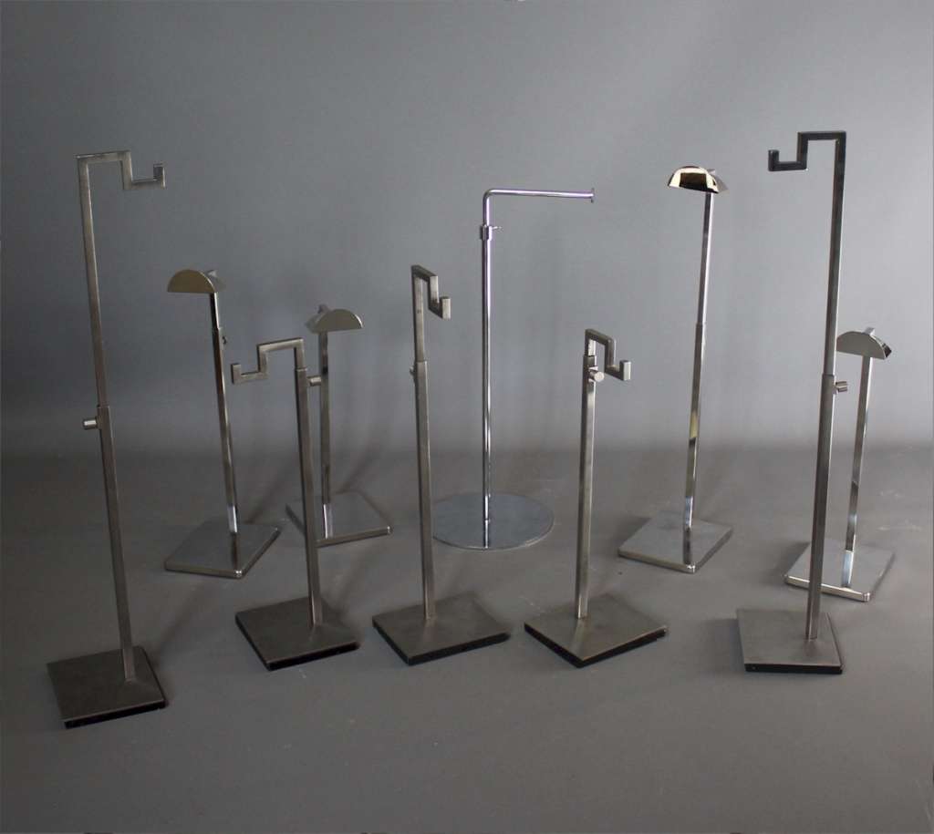 10 adjustable shop display stands