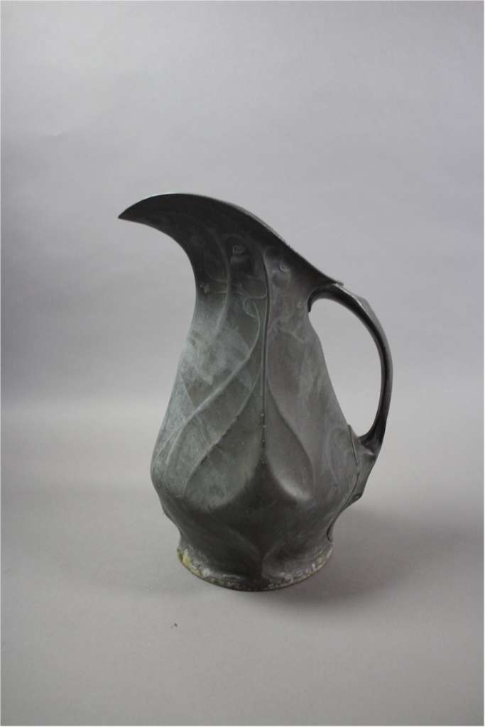 Arts and Crafts / Nouveau Kayserzinn pewter jug. c1900