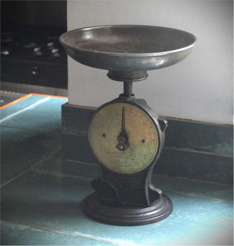 Salters improved No 50 Family scales