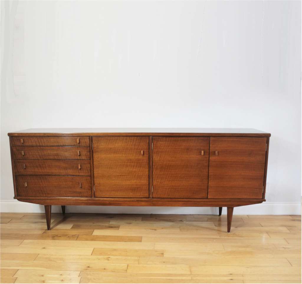 Mid-Century long sideboard in walnut