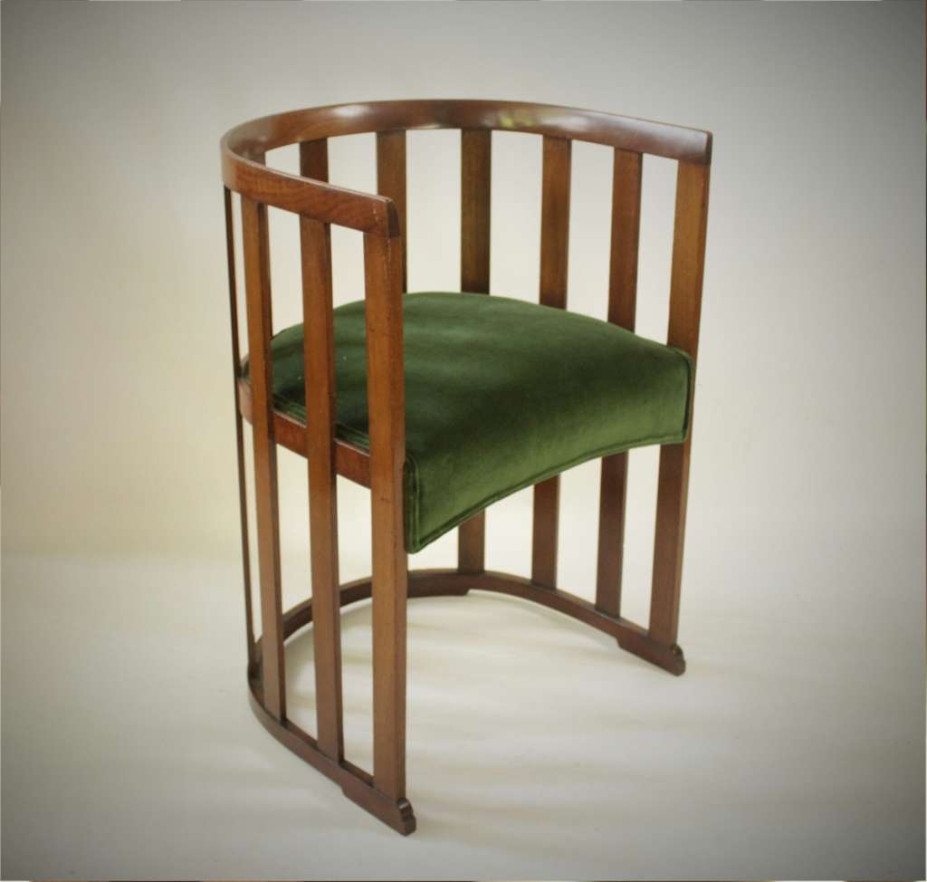 Arts and Crafts mahogany Tub Barrel chair