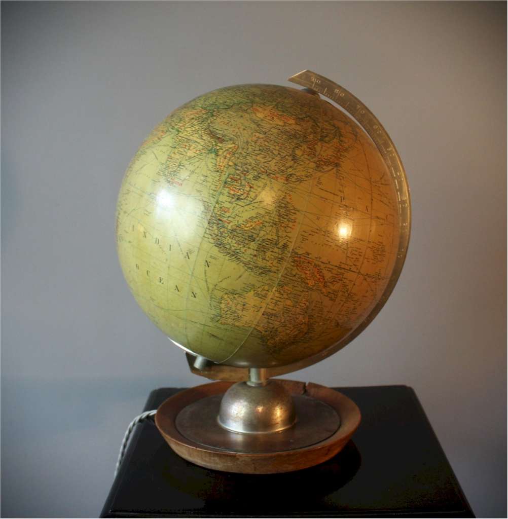 Illuminated Globe by Jro Vergen 12 Munchen