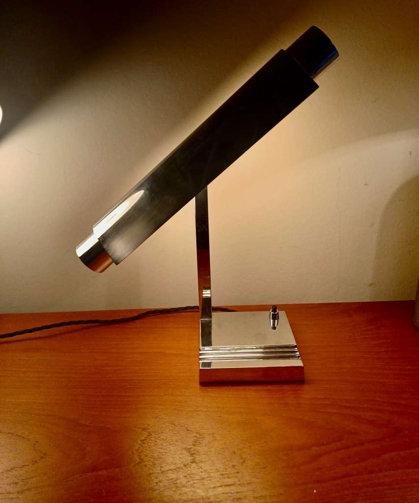 Adjustable Neolux Desk Lamp by Louis Dernier & Hamlyn Limited England 1930s