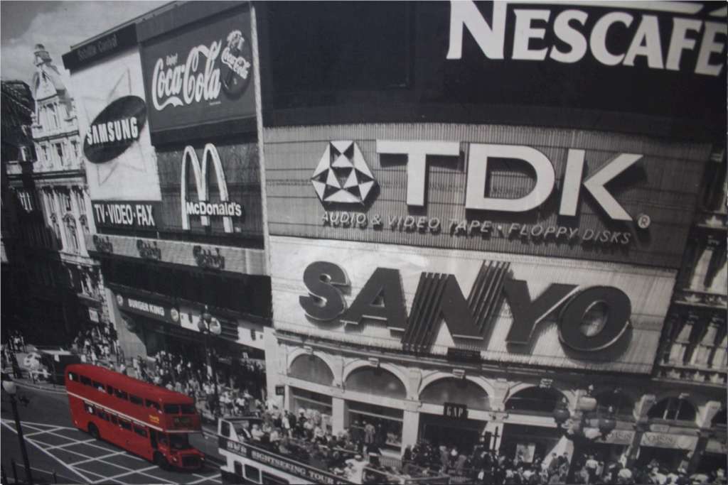 Large photo on card of Piccadilly circus