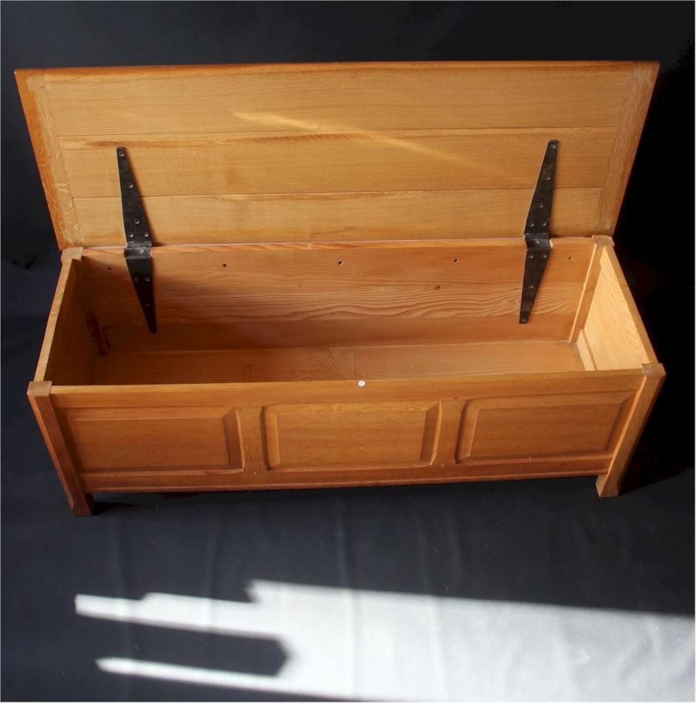 Reynold of Ludlow Oak Cotswold school blanket box, Heals