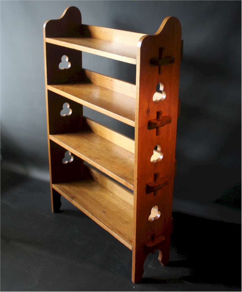 Arts and crafts Sedley bookshelf