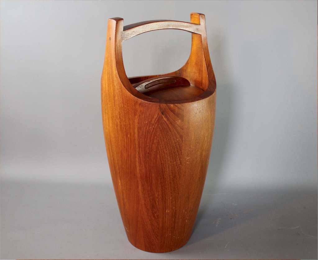  Ice Bucket designed by Jens Quistgaard, for Dansk Designs Denmark