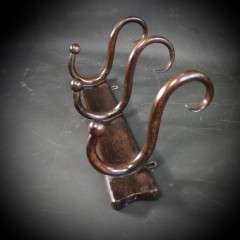Bentwood 3 hook wall mounted hat rack