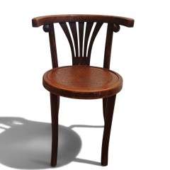  A Bentwood Childs chair with curved back