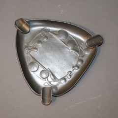 Arts and crafts pewter Knox ashtray, liberty & Co