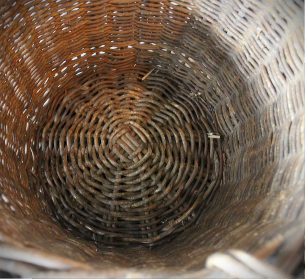 Wicker log basket